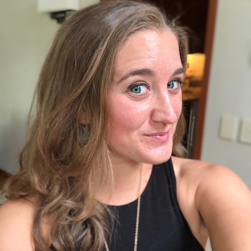 Meet your Posher, Alyssa